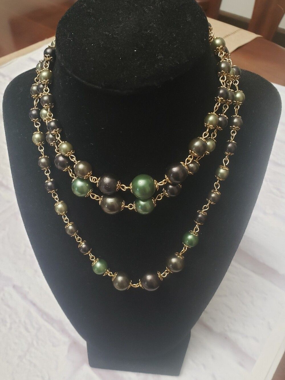 Vintage Triple Strand Layered Green & Black Beaded Necklace